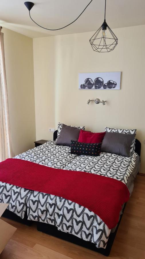 Mosonmagyaróvár Lucsony Apartman מראה חיצוני תמונה
