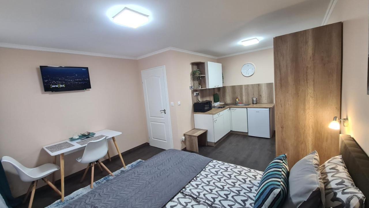 Mosonmagyaróvár Lucsony Apartman מראה חיצוני תמונה