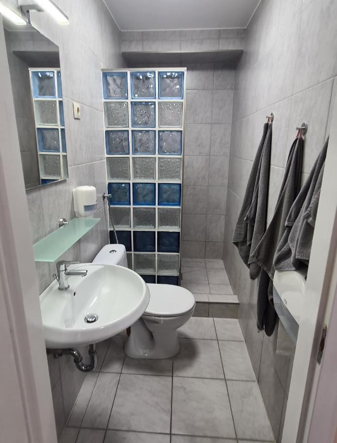 Mosonmagyaróvár Lucsony Apartman מראה חיצוני תמונה