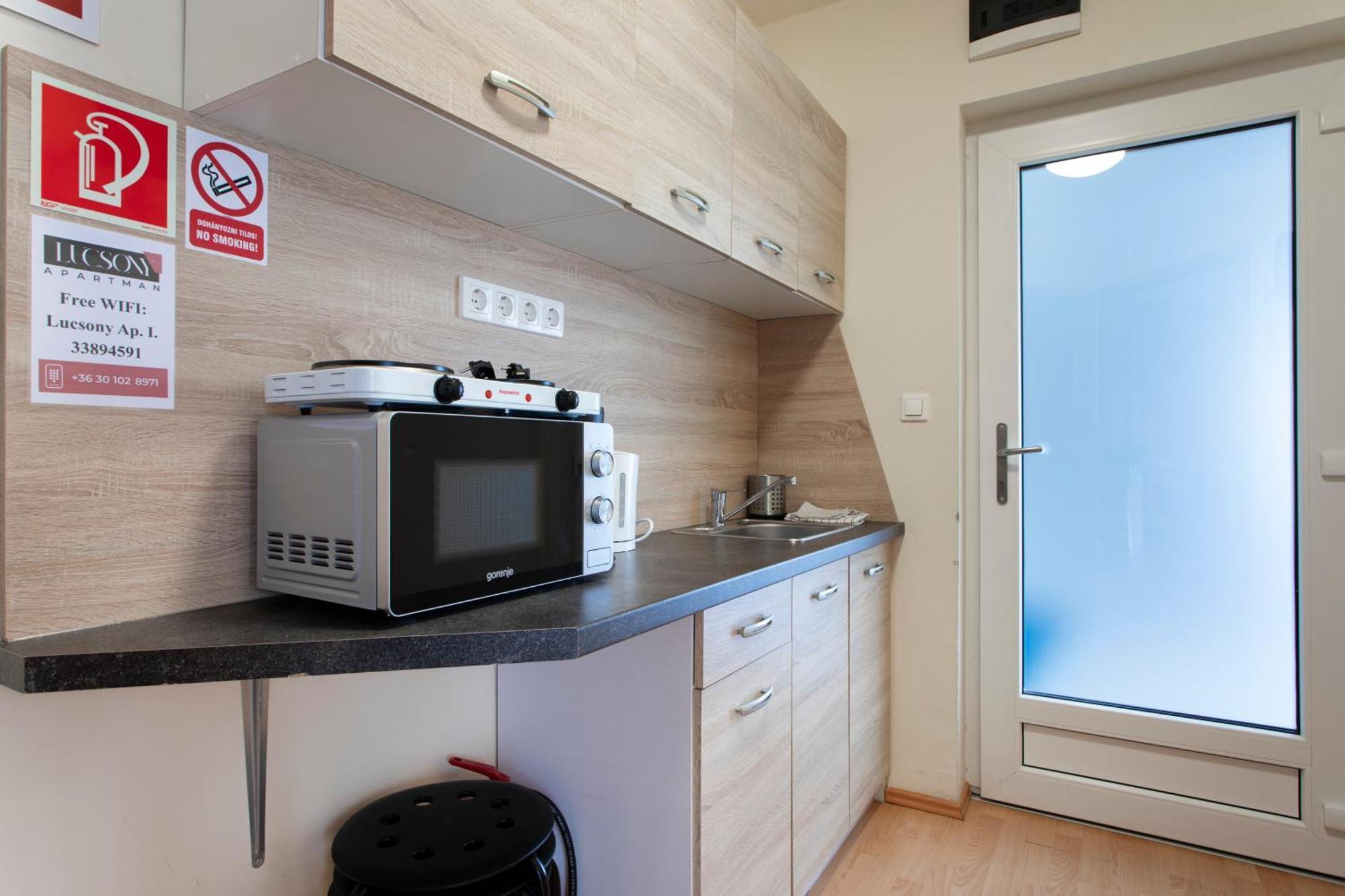 Mosonmagyaróvár Lucsony Apartman מראה חיצוני תמונה